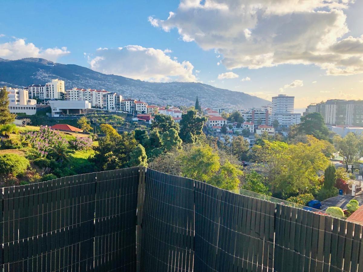 Blue River - Rua Dr Pita - Rooms Near Jardim Magnolia Funchal  Luaran gambar